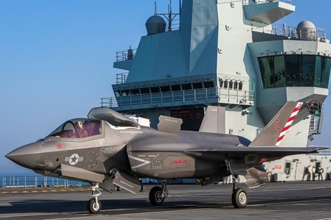 F35B_Lightining_aboard_HMS_Queen_Elizabeth