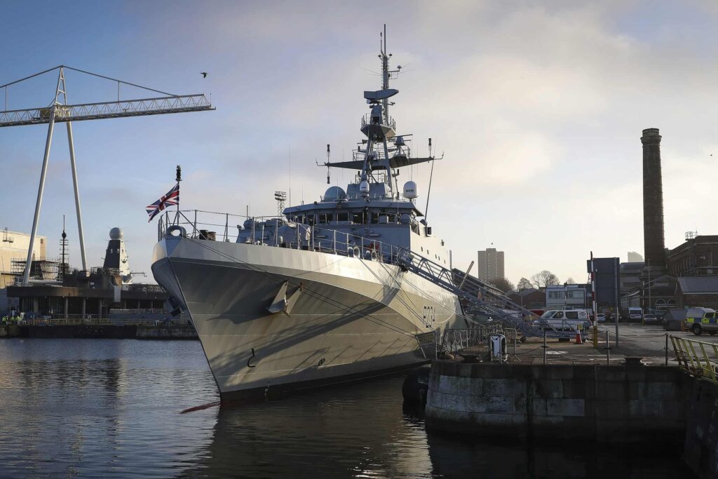 HMS_Spey_Alongside_Portsmouth