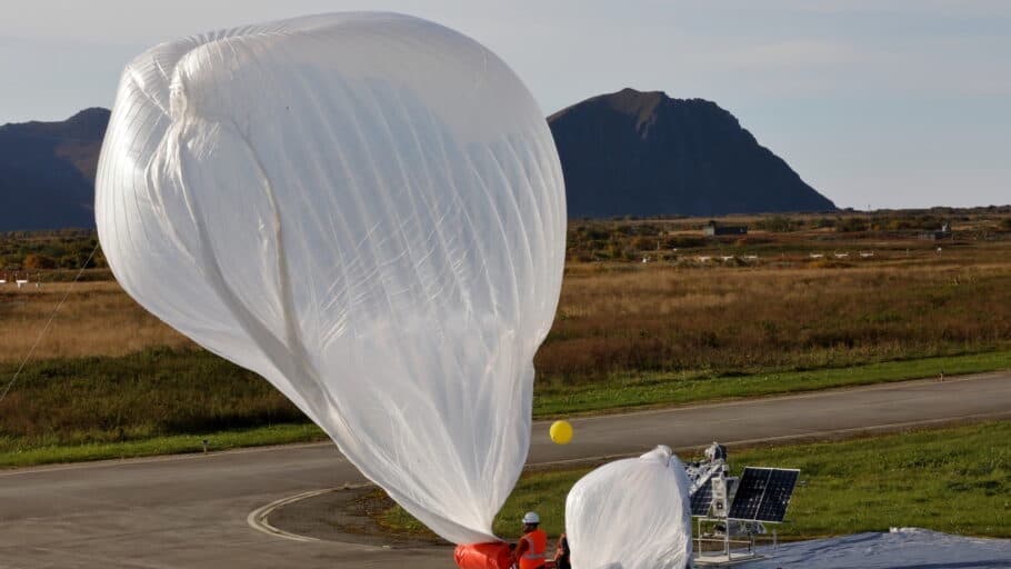 Raven Aerostar Stratospheric Balloon System