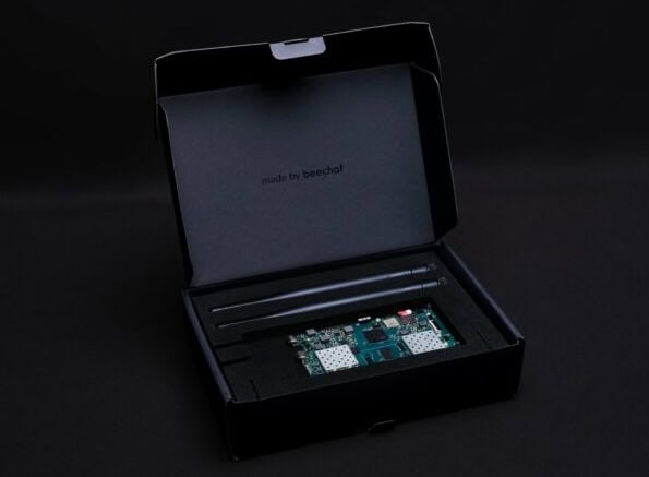 Kaonic 1S tactical mesh radio with modular MIMO SDR
