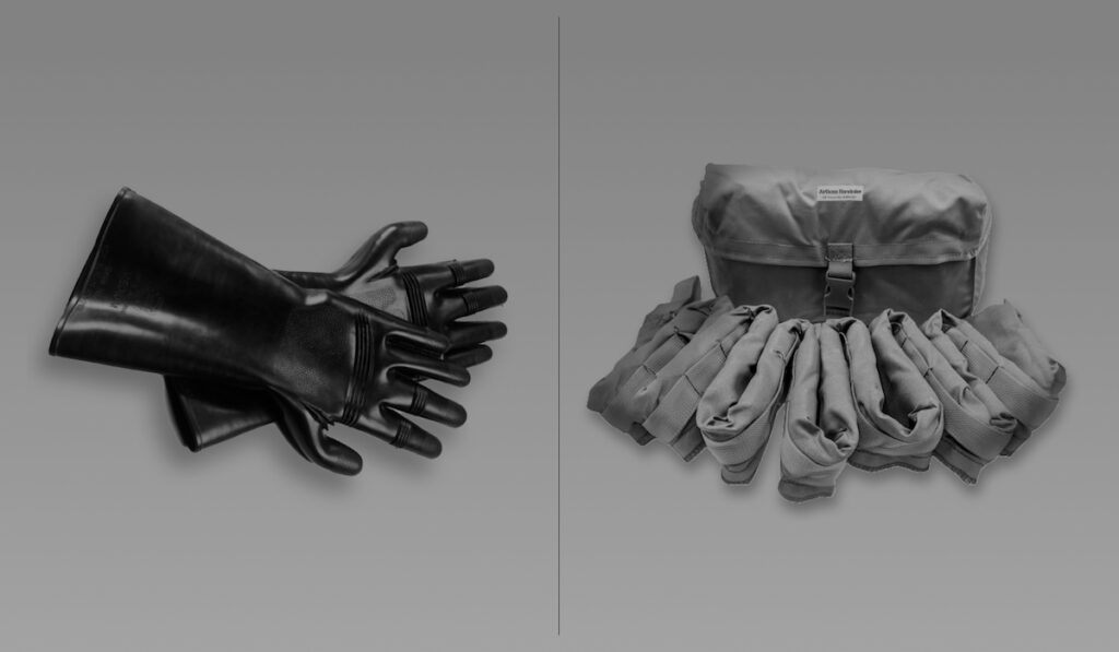 AirBoss Molded Gloves Line Charge