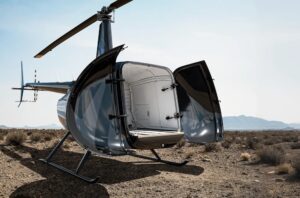 R66 TurbineTruck Clamshell Doors for Logistics Operations