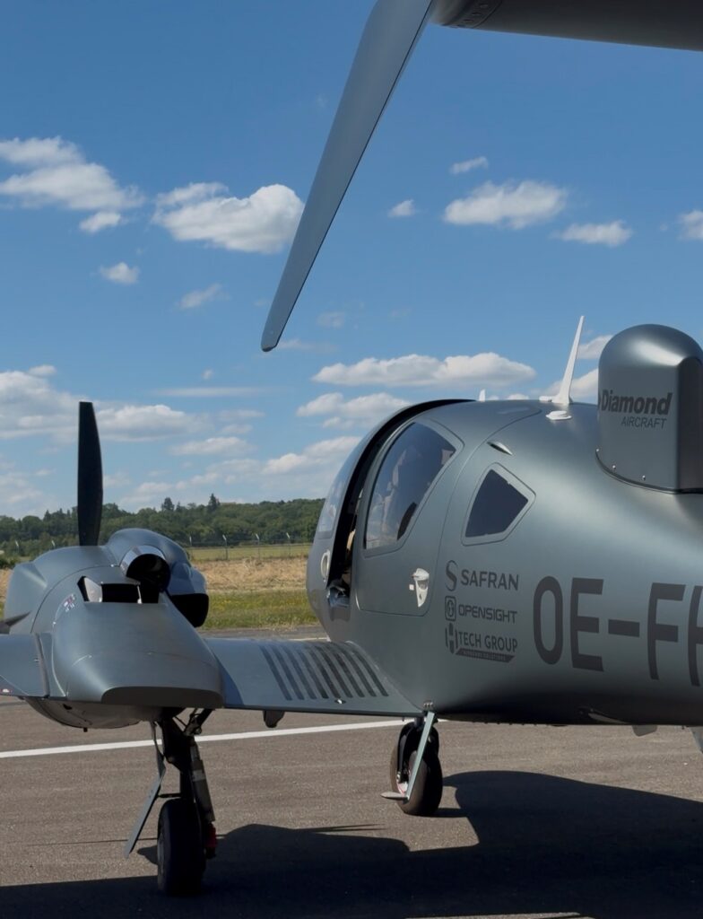 OPENSIGHT Mission Console Integrated on Airborne Aircraft Platform